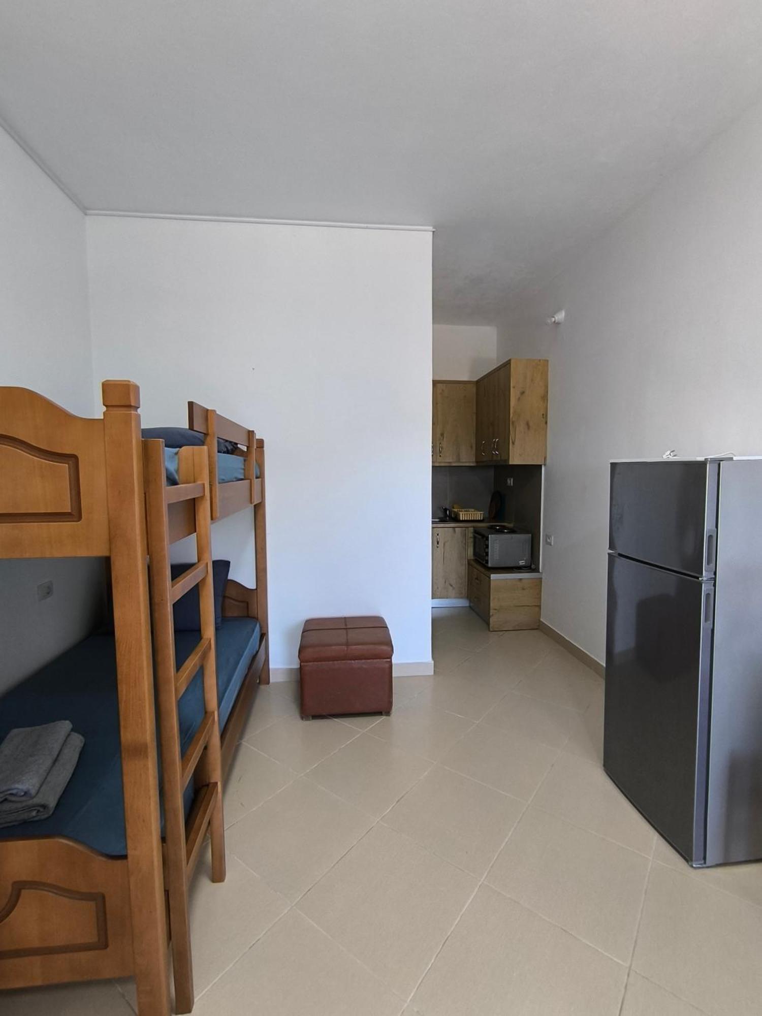 Kaful Apartments Qeparo Exterior photo